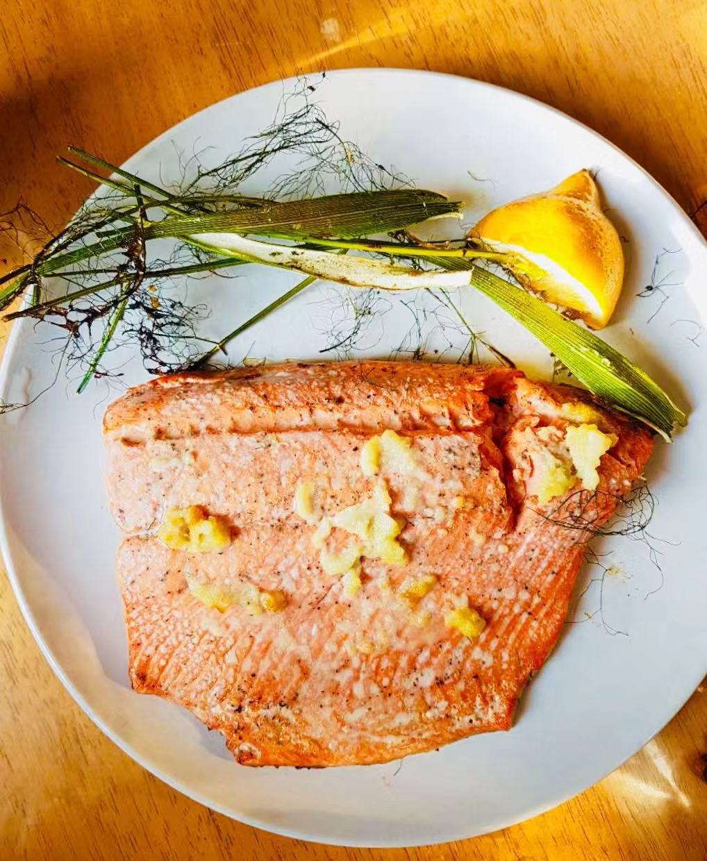 AirGO Grilled Crispy-Skinned Salmon