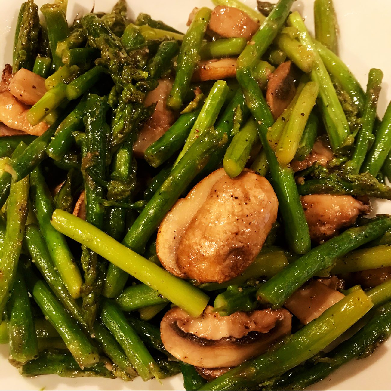 AirGO Grill Asparagus and Mushroom