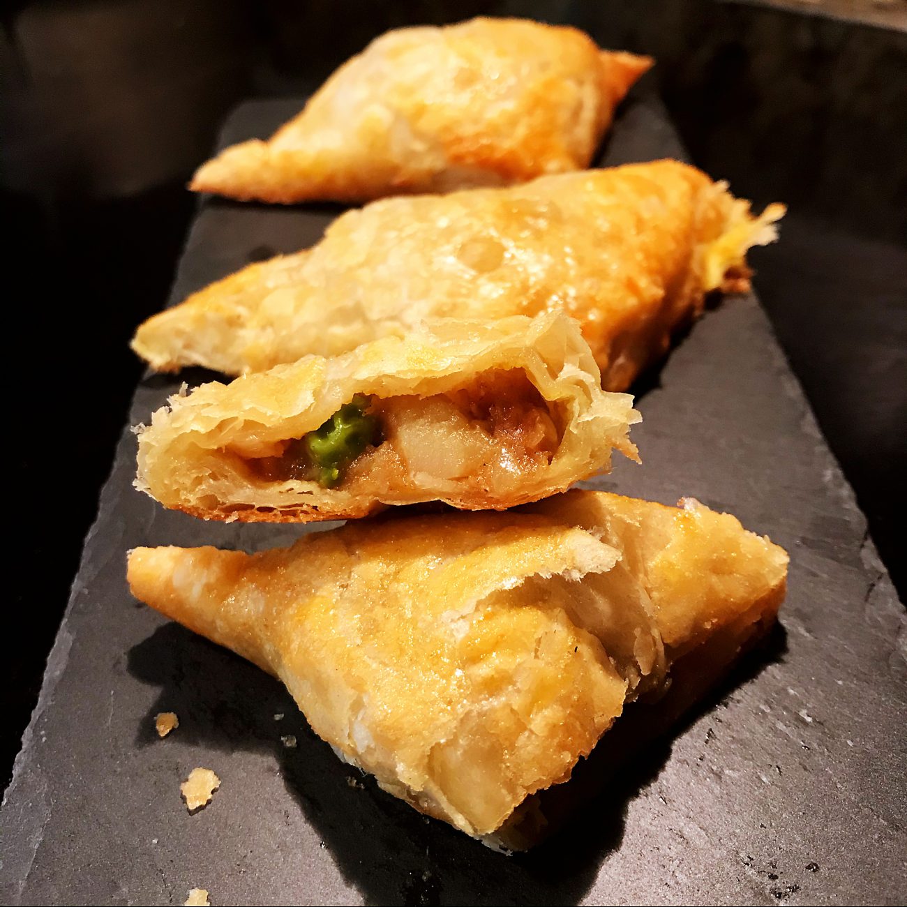 Samosa, Curry puffs (Vegetarian)